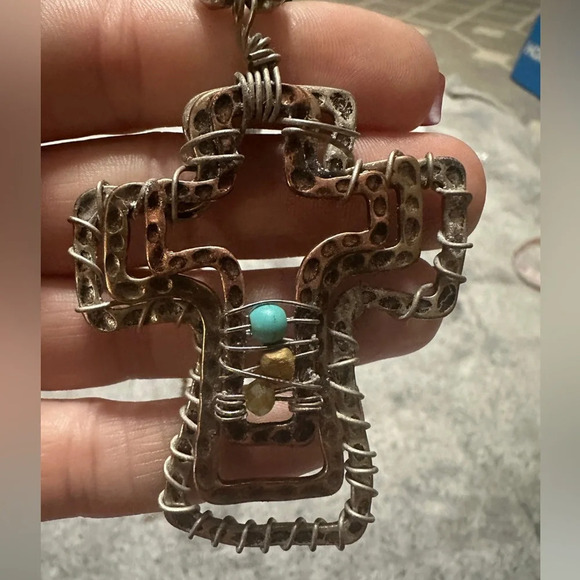 Cross beaded necklace. Gorgeous metals and beads - Picture 3 of 4